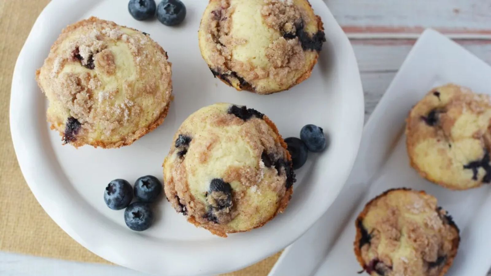 Muffins with blueberries.