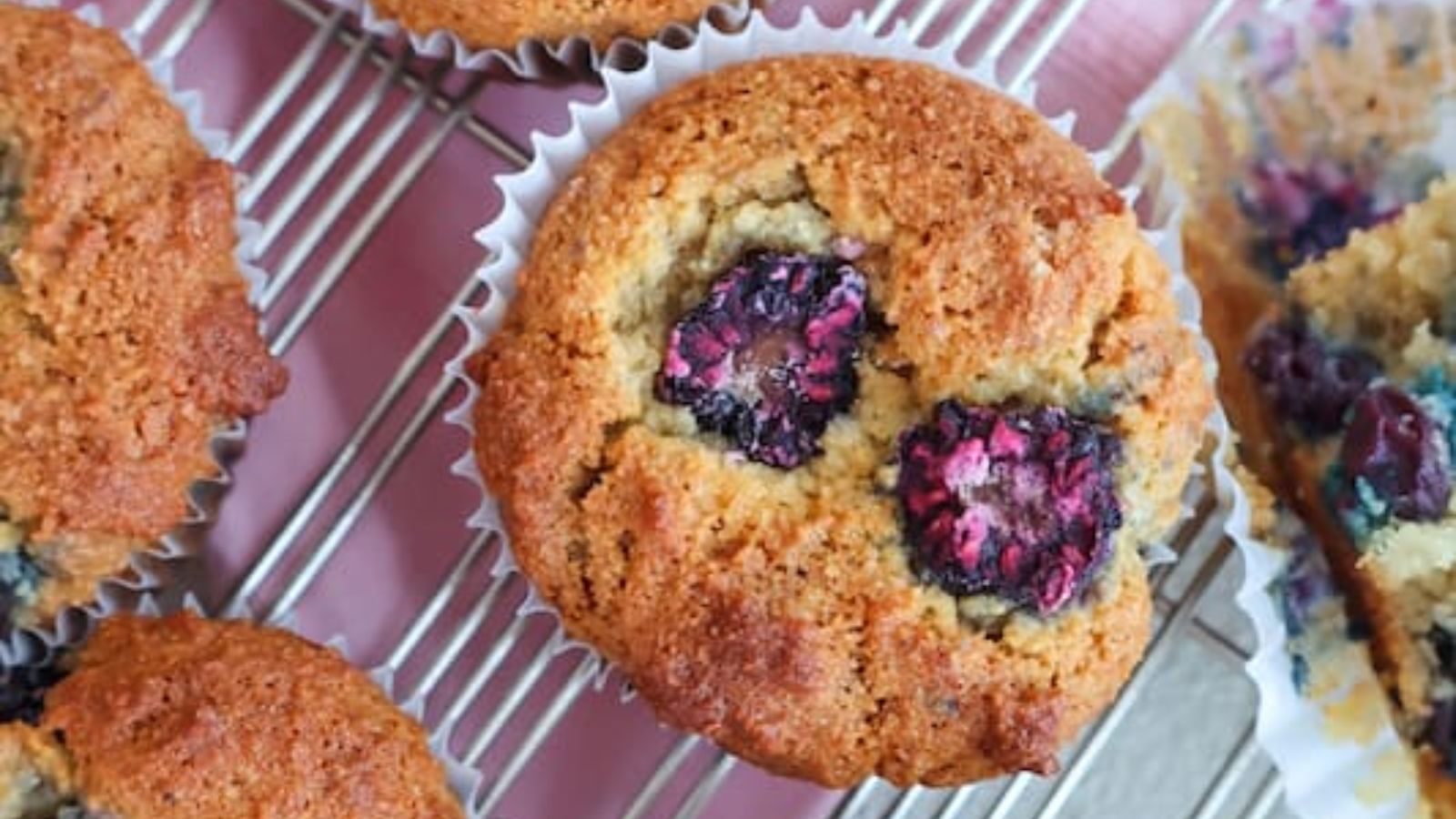 Muffins with blueberries.