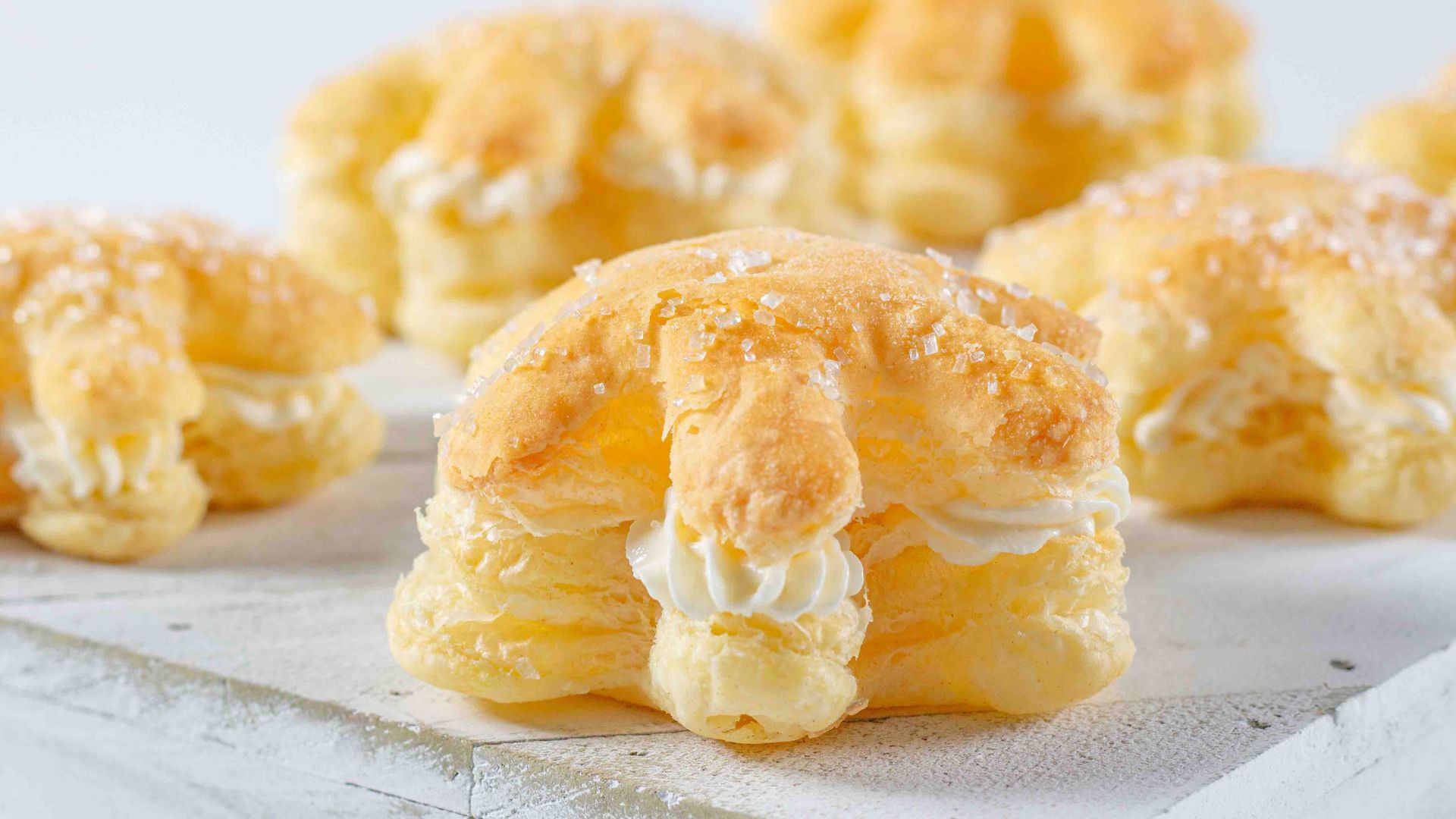 Flower shaped lazy cream horns.