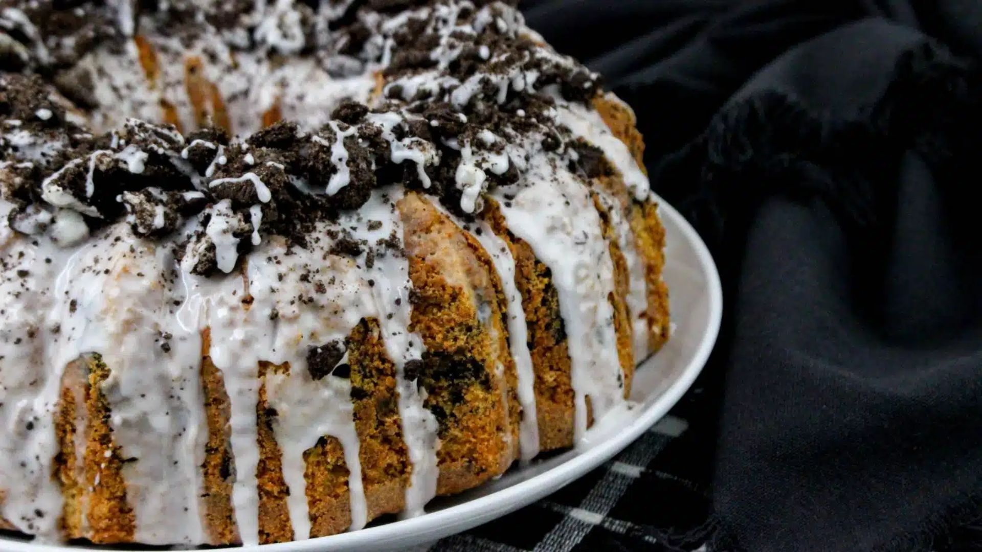 Close up shot of oreo pound cake