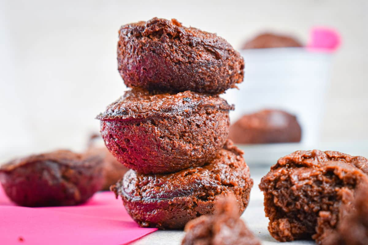 Stacked Cake Pop Maker Brownie Bites
