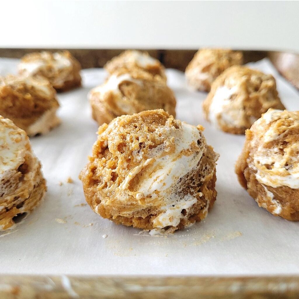 Pumpkin Marshmallow Cookies