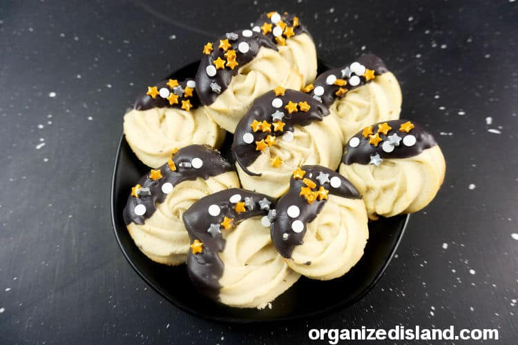 A plate of New Years Eve Dipped Cookies