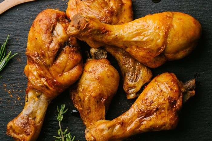 Grilled Honey Sriracha Hot Wings

