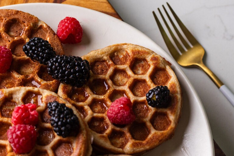 High Protein Cottage Cheese Oat Waffles
