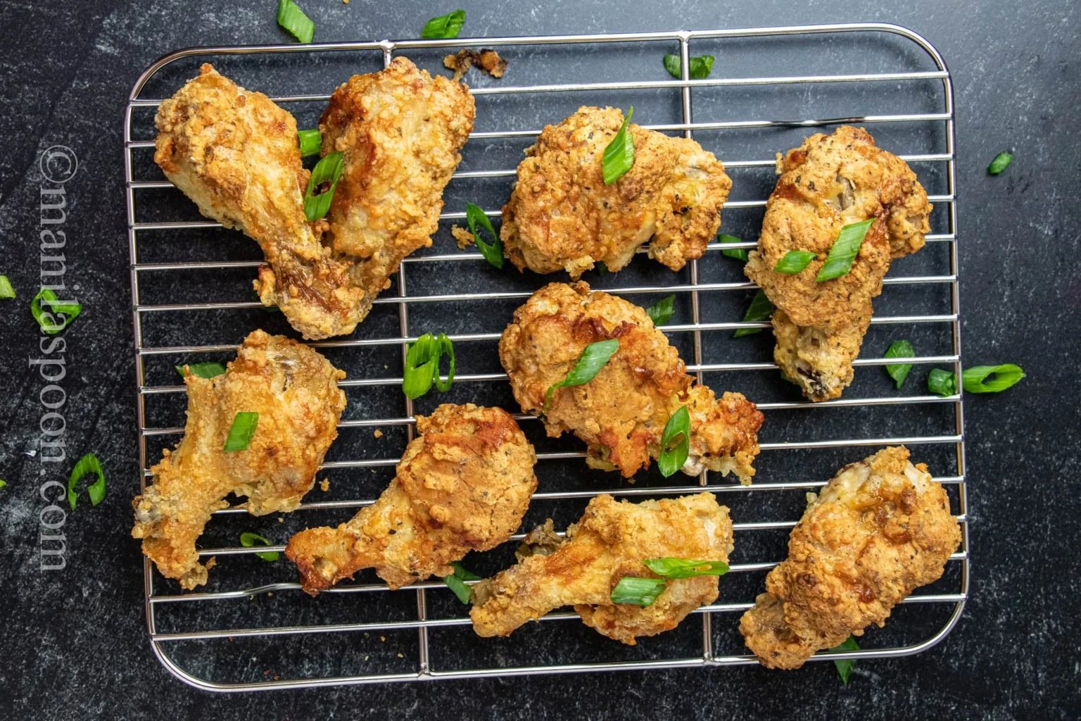Easy Air Fryer Garlic Parmesan Chicken Wings
