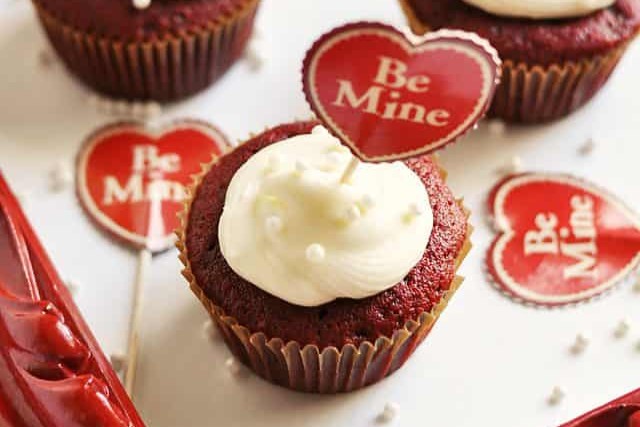 Red Velvet Cupcakes With Cream Cheese Frosting
