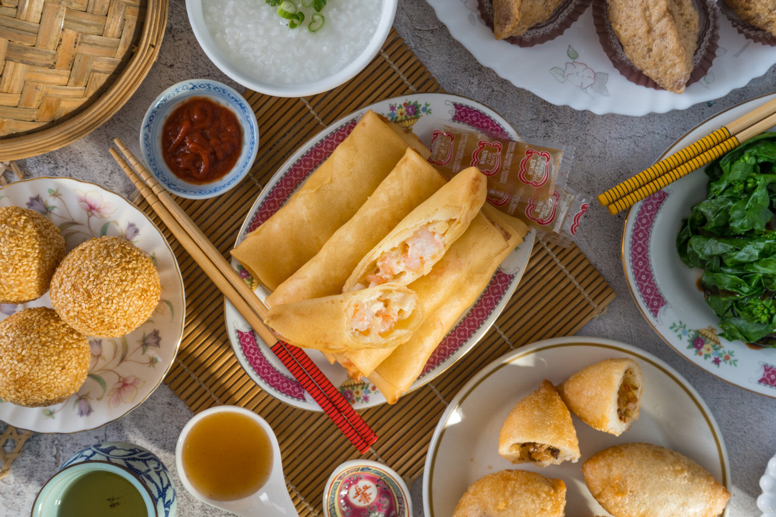 Crispy & Succulent Seafood Spring Rolls