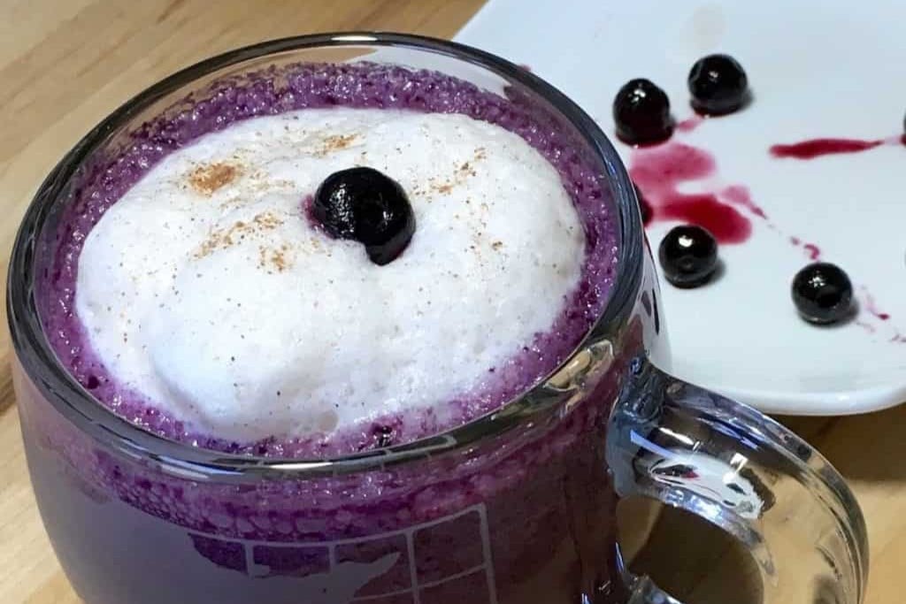 The Best Wild Blueberry Smoothie Chai Latte
