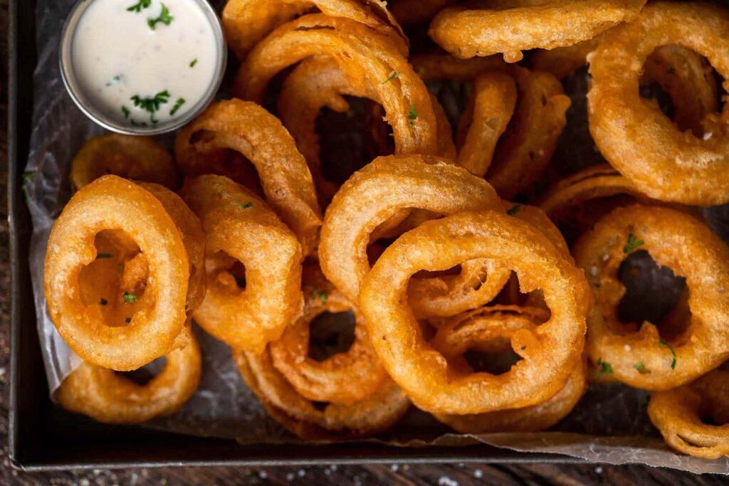 Crispy Beer Battered Onion Ring Recipe {video}
