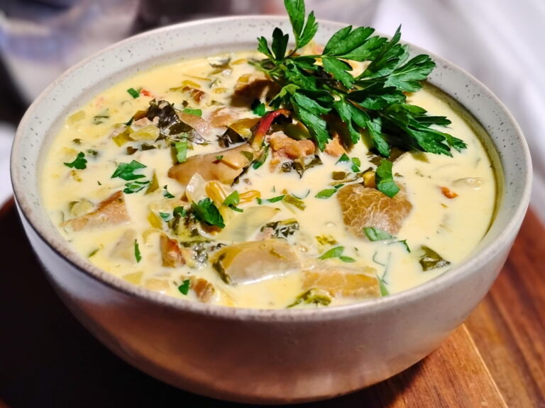 A bowl of Hearty Mushroom Chowder: Rich, Earthy, and Incredibly Delicious!

