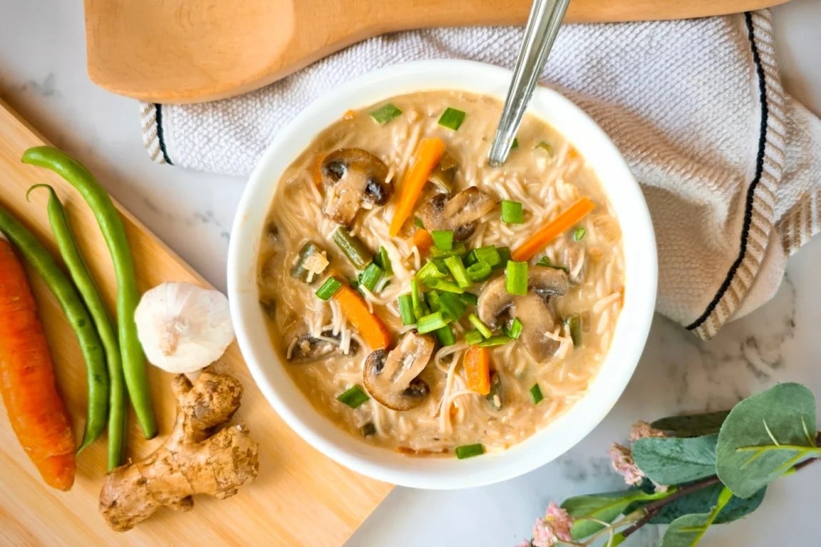 Easy & Creamy Vegetable Noodle Soup Recipe

