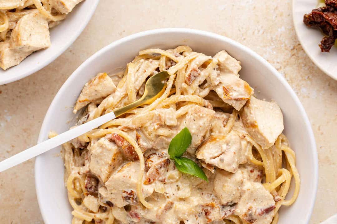 Creamy Chicken Pasta with Sun Dried Tomatoes
