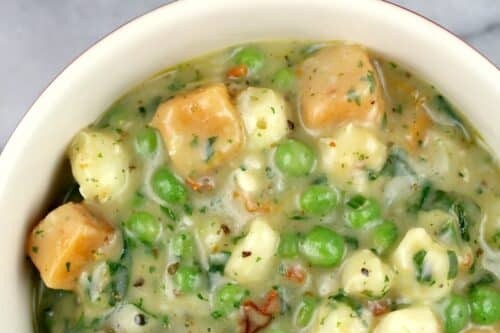 Tender vegetables, baked in dreamy sauce, under a crispy toasty blanket. This lightened-up Italian Veggie Pot Pie spin on the classic recipe will surprise you, it is THAT good. AND with a couple simple swaps, we make this dinner better for us too.
