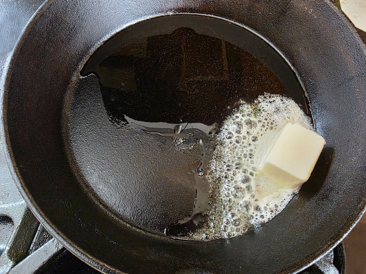 Butter and oil in a frying pan.