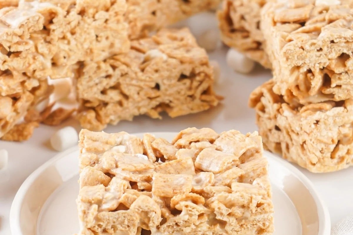 Cinnamon Toast Crunch Bars
