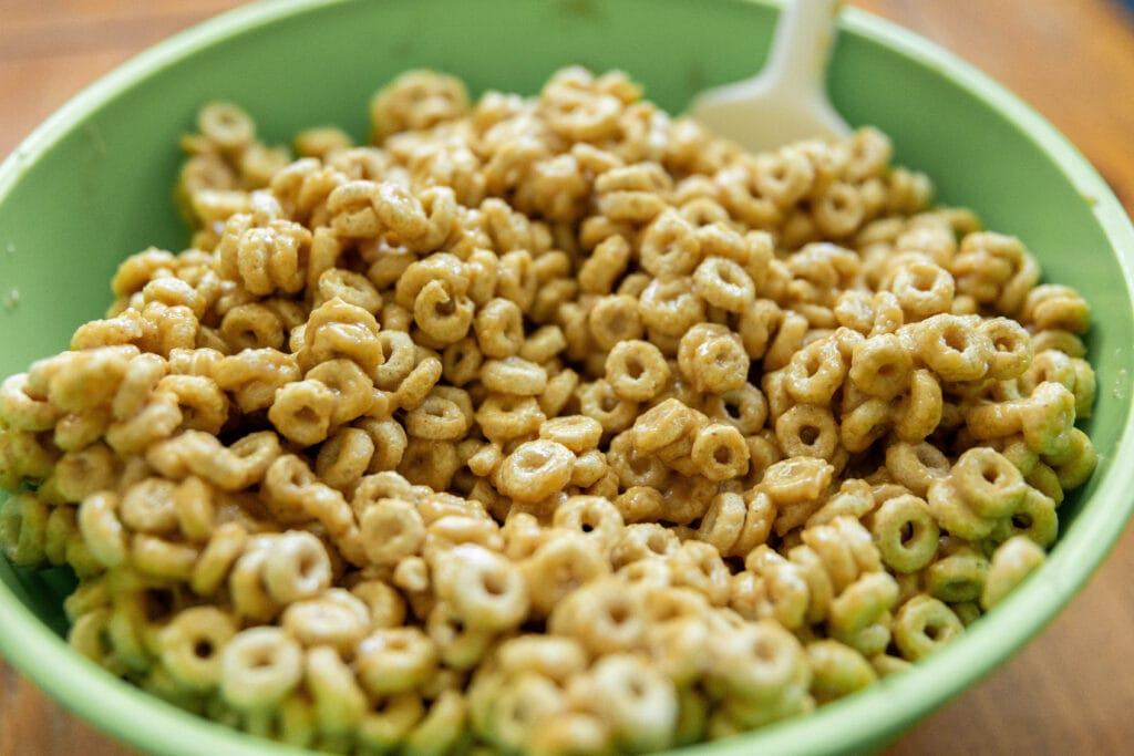 Peanut Butter Cheerios Recipe: Easy Homemade Kids Snack
