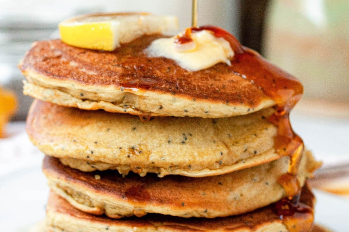 v\Vegan Lemon Poppy Seed Pancakes