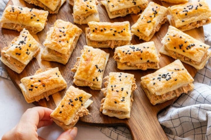 Sun-Dried Tomato Chicken Puffs
