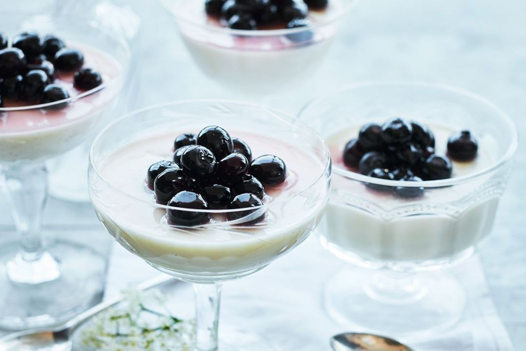 Elderflower panna cotta with glazed blueberries