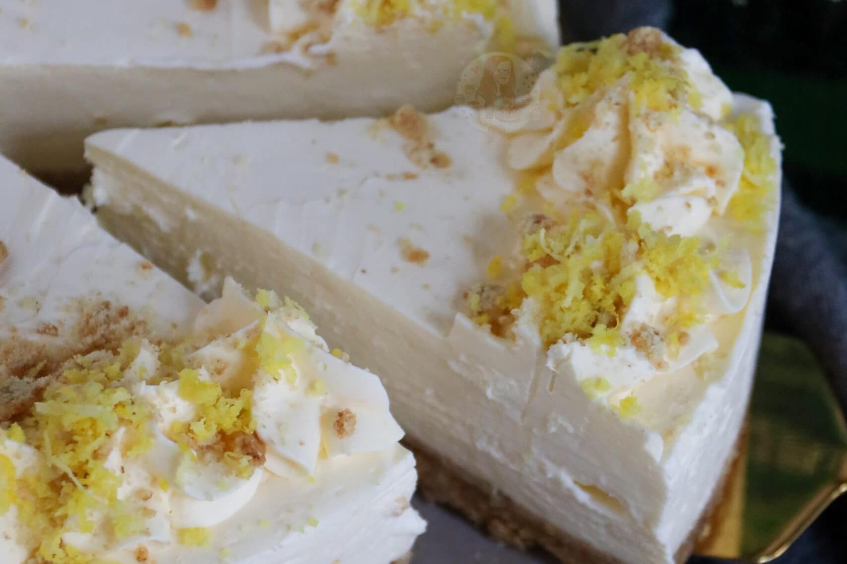 Lemon and Elderflower Cheesecake!