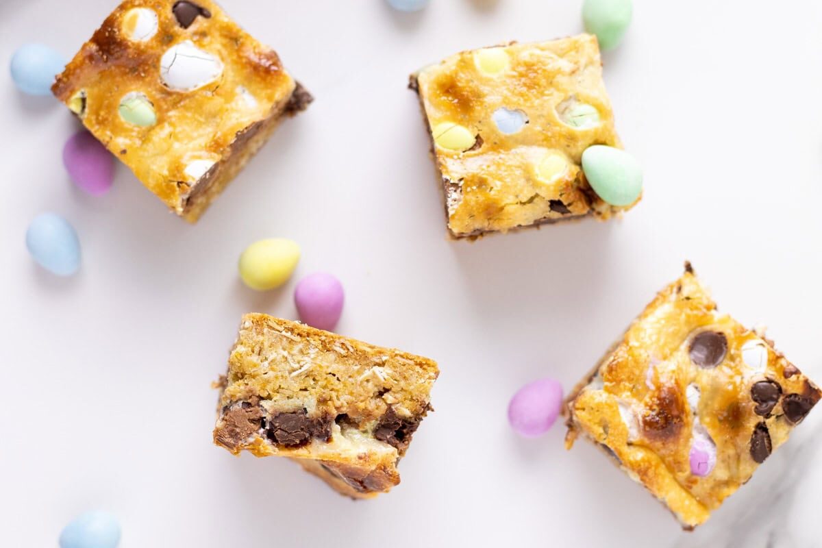 Mini Egg Cookie Bars
