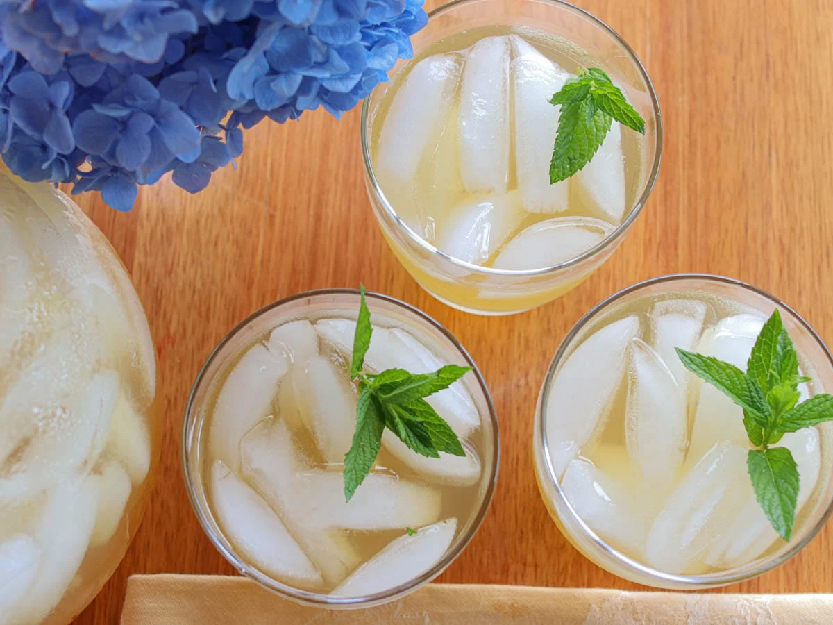 How to Make Spearmint Tea with Fresh Spearmint Leaves
