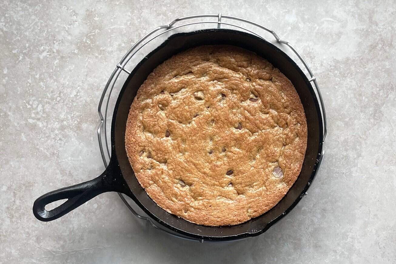 Skillet Chocolate Chip Cookie
