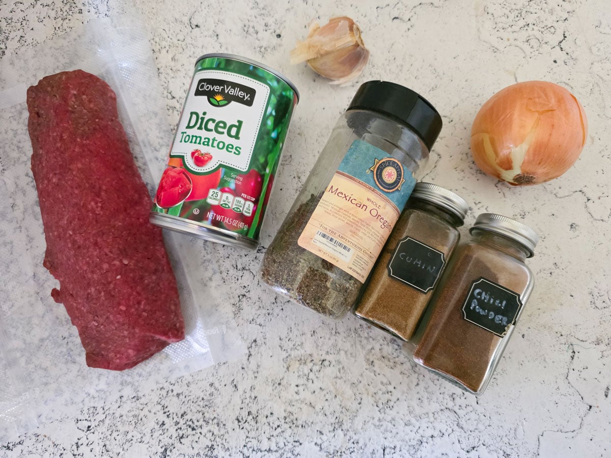 Ingredients for chili. See the details in the recipe below.